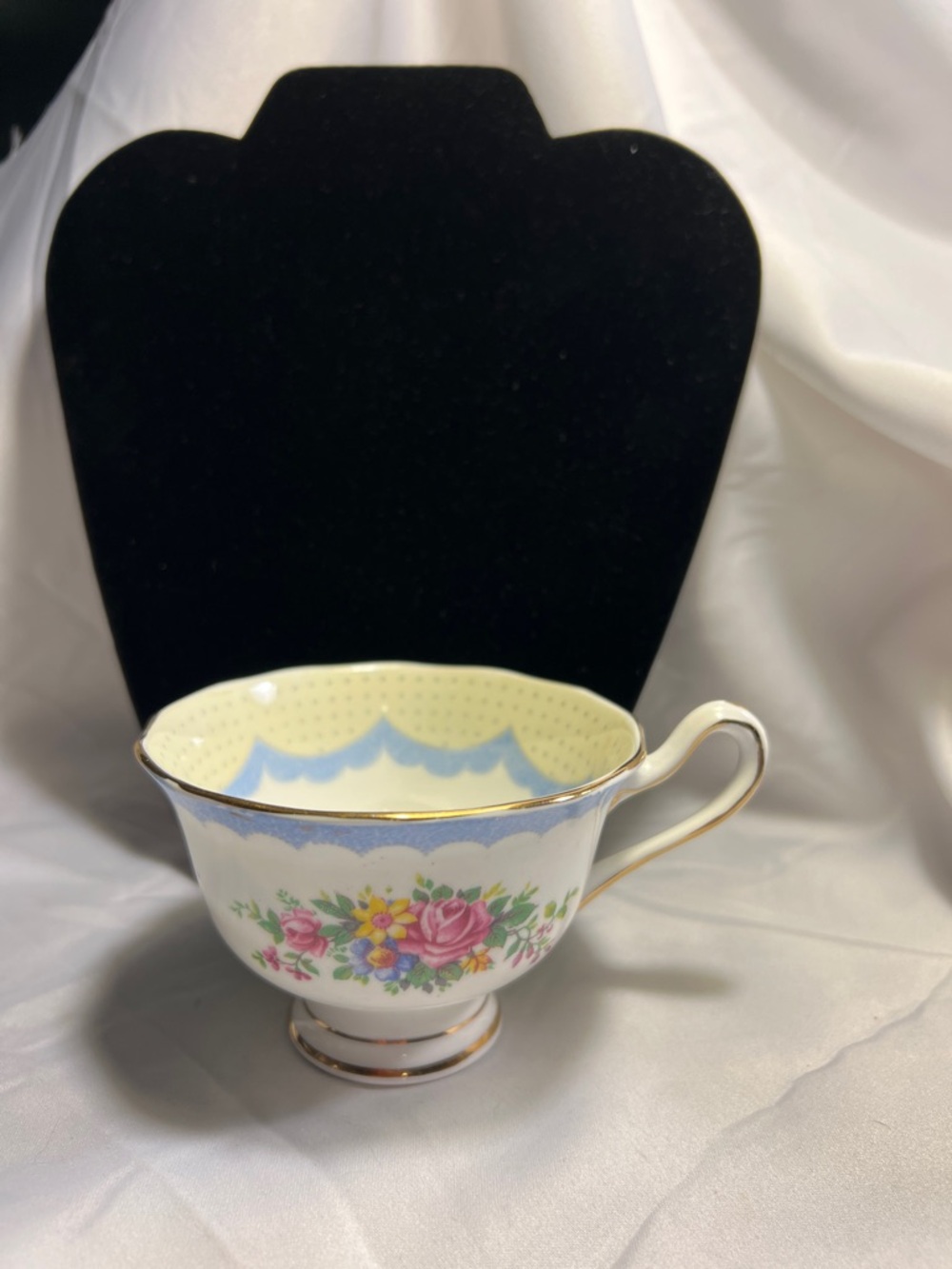 Floral Gold-Trim Teacup with Scalloped Blue Border, Royal Albert Crown China.